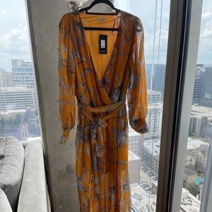 New been worn Fashion Nova Park Avenue Dress